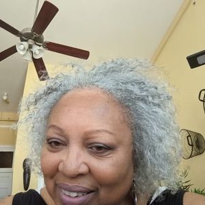 Meet your Posher, Michele